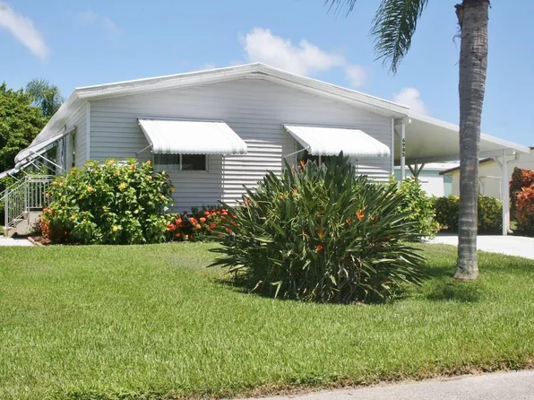 6985 SE Amendment Street, Hobe Sound, FL 33455