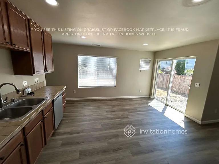 20229 49th Ave E — Photo 11