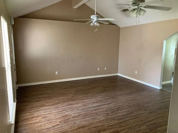 711 Westwind Dr, Alexandria, LA 71303