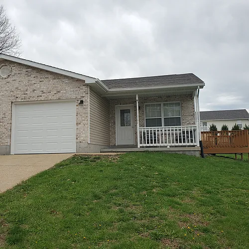 814 Grand Ave #B Photo 1