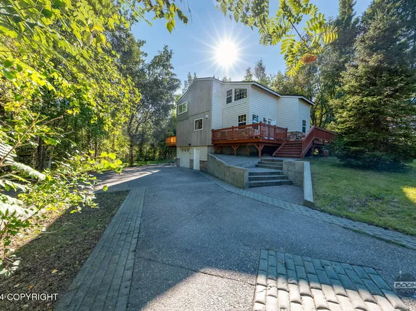 24236 Hearthstone Dr, Chugiak, AK 99567