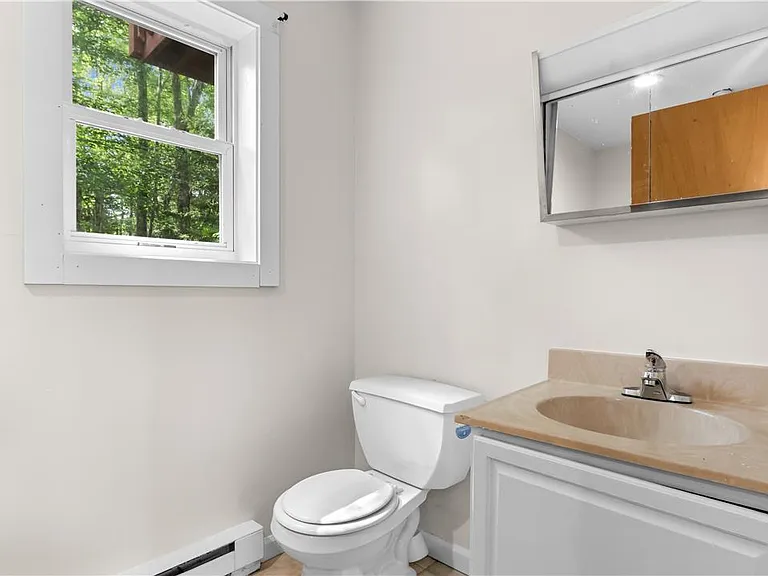 1229 Fern Dr — Photo 17