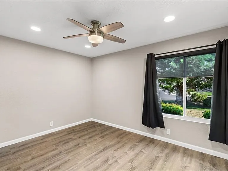 708 Meadow Way — Photo 18