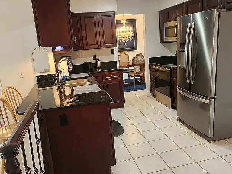 610 Palm Dr — Photo 19