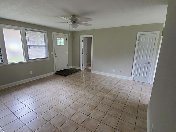 3rd image of 234 Pecan St