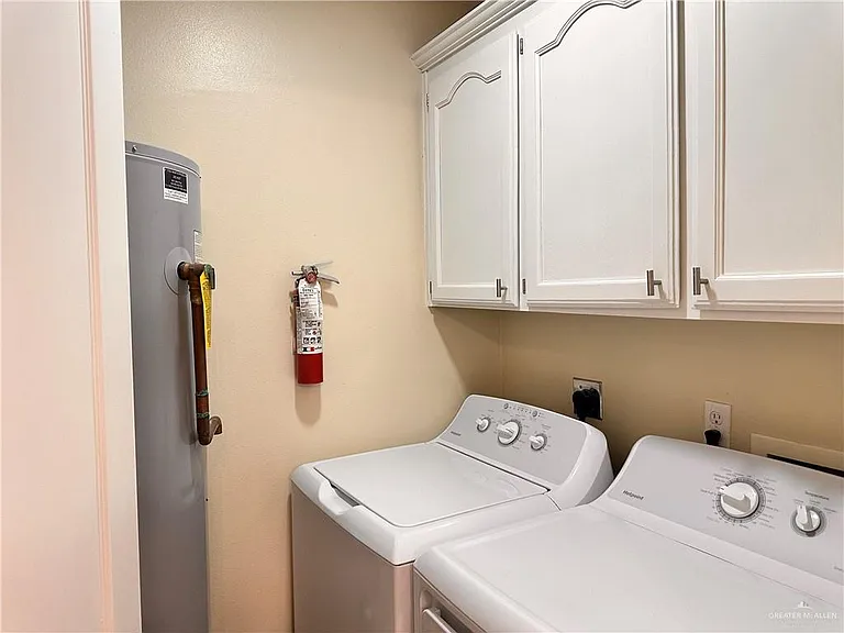 1913 W Western Dr #2 — Photo 6