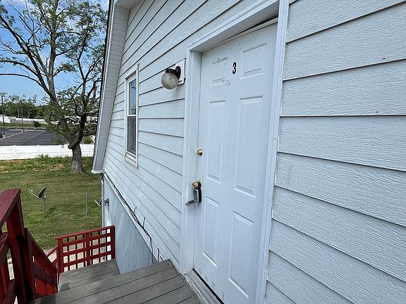 2nd image of 1807 Mari Dr #3