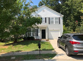 2641 Stream Bank Dr, Charlotte, NC