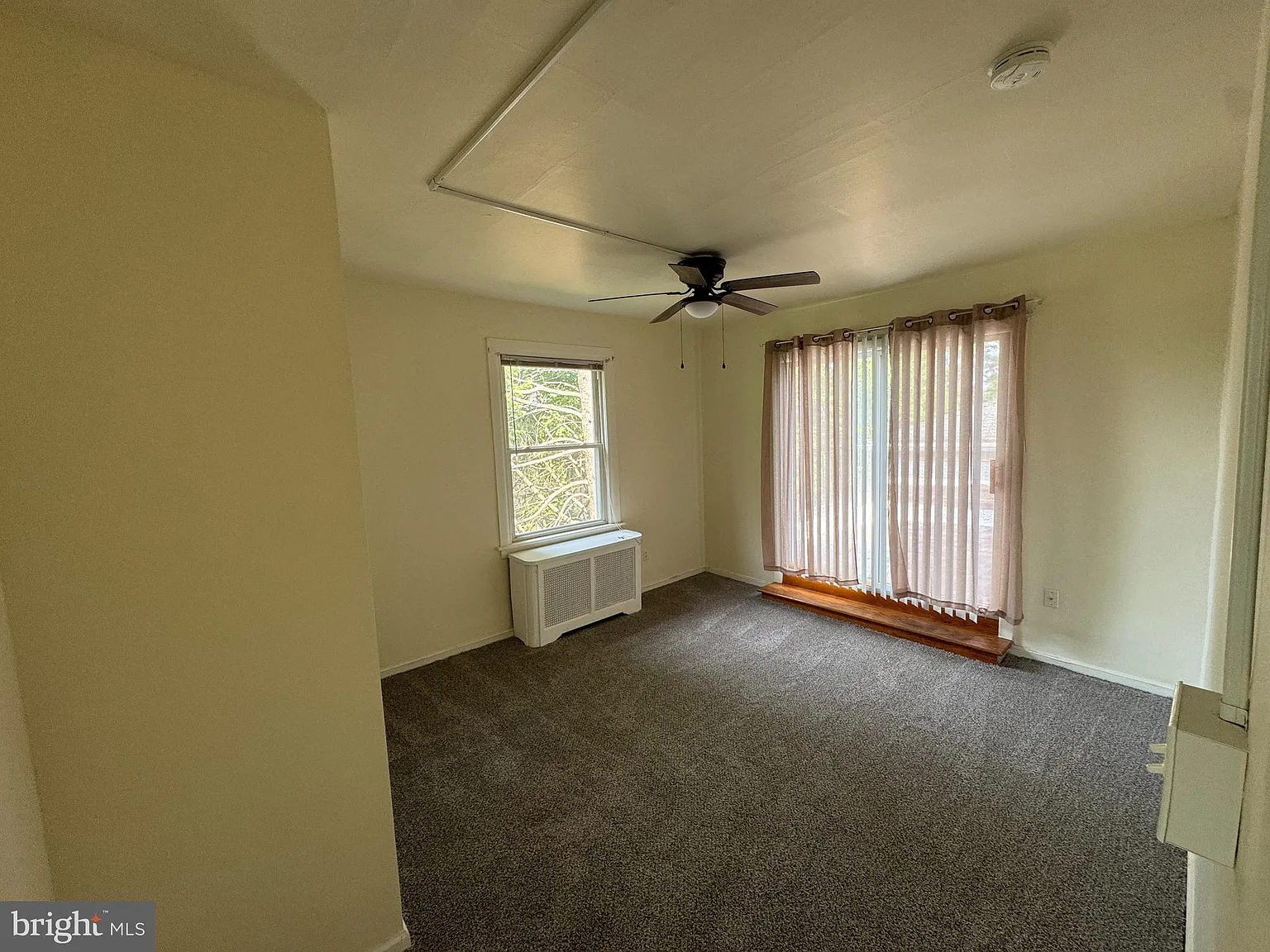 2 bed, $1,600 — Photo 3