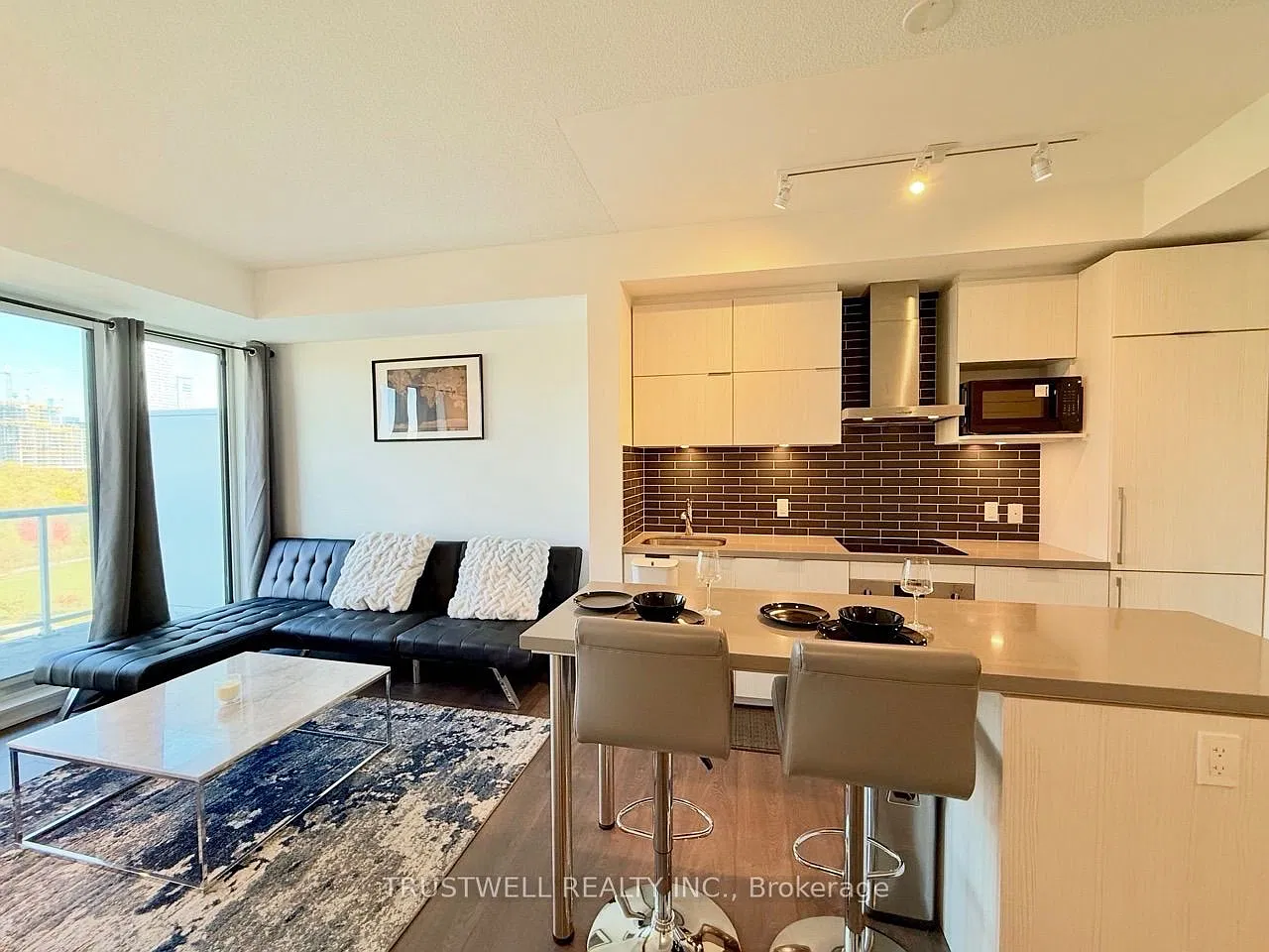 2 bed, $2,650 — Photo 3