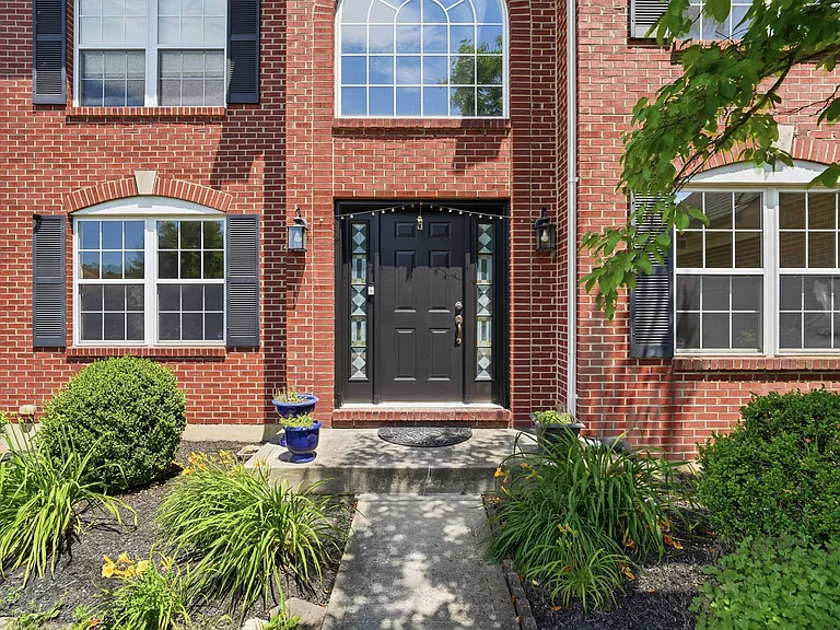 4918 Streamside Ct — Photo 4