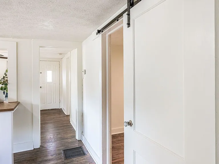 638 Vickery St — Photo 10