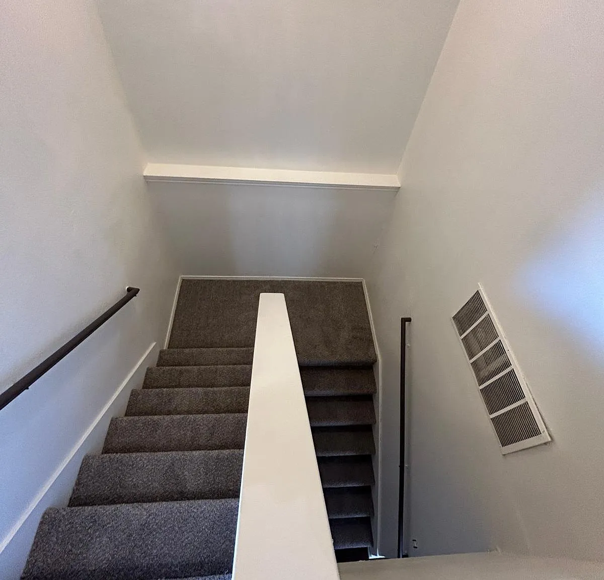 3 bed, 1570 sqft, $2,000 — Photo 2