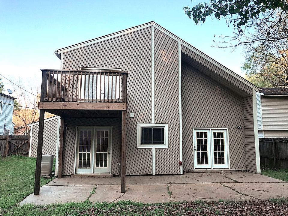 2nd image of 8703 Cayuga Ln