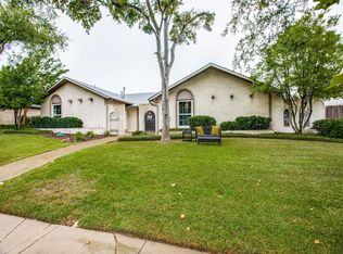 6749 Roundrock Rd, Dallas, TX 75248