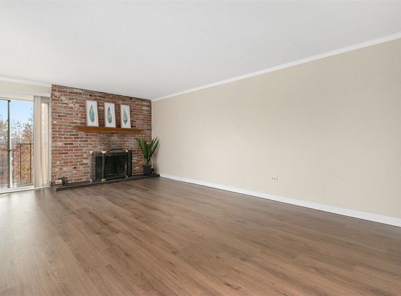 4th image of 700 N Washington St APT 510
