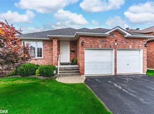 43 Cheltenham Rd, Barrie, ON L4M6R8