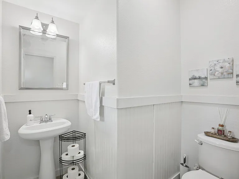 132 Brittany Ln — Photo 14