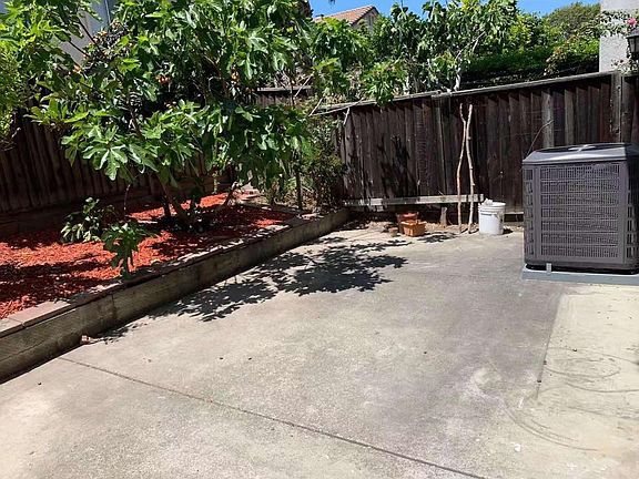5th image of 1242 Briarleaf Cir