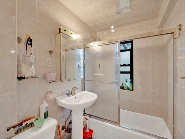 8867 Bay 16th Street image 13 of 17