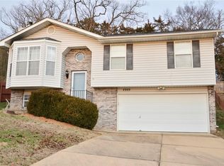 4909 Paradise Meadows Dr, Imperial, MO 63052