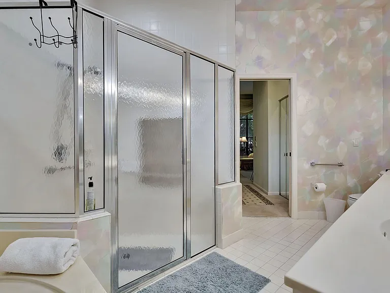 4528 Barclay Fair Way — Photo 16