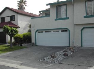 7 Freedom Pl, Rohnert Park, CA 94928