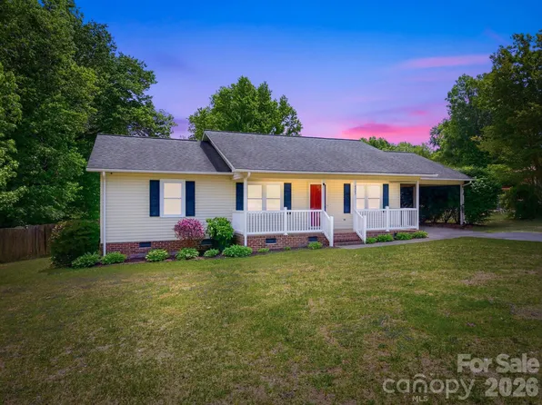 425 Catawba Dr, Salisbury, NC 28147