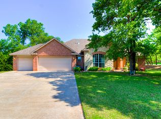 4600 Sweetwater Dr, Guthrie, OK 73044
