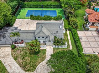 8044 Twin Lake Dr, Boca Raton, FL 33496
