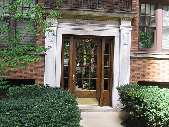 3rd image of 2326 N Lincoln Park W APT 2C