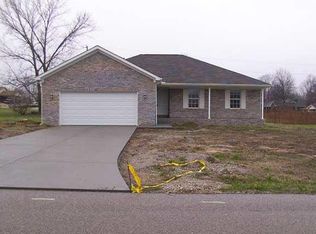 306 E Coal Mine Rd, Fort Branch, IN 47648