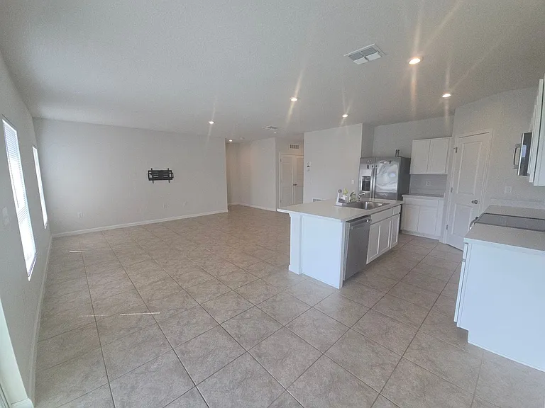 670 Eagle Landing Blvd — Photo 6