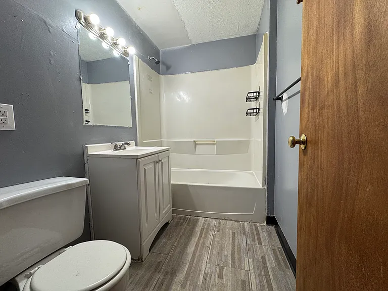161-1 S Wilcox St #1S — Photo 8