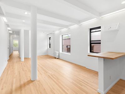 126 W 11th St APT 41, New York, NY, 10011