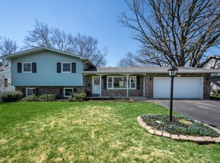 688 Hillside Ave, Antioch, IL 60002