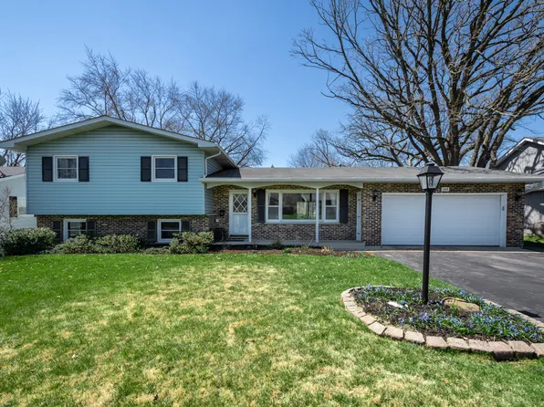 688 Hillside Ave, Antioch, IL 60002