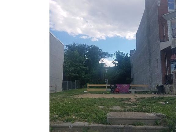 2nd image of 1636 W Erie Ave
