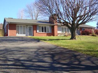 336 Wickzola Ln, West Jefferson, NC 28694