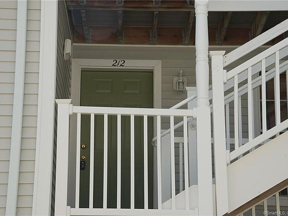 3rd image of 128 Meridian St Unit 212