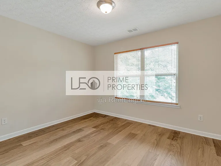 3168 Meadow Point Dr — Photo 9