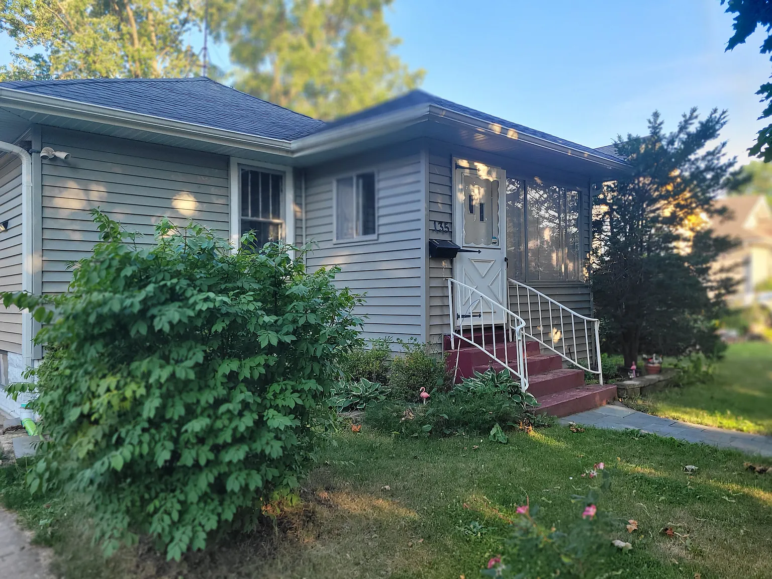 4 bed, 1200 sqft, $2,950 — Photo 1