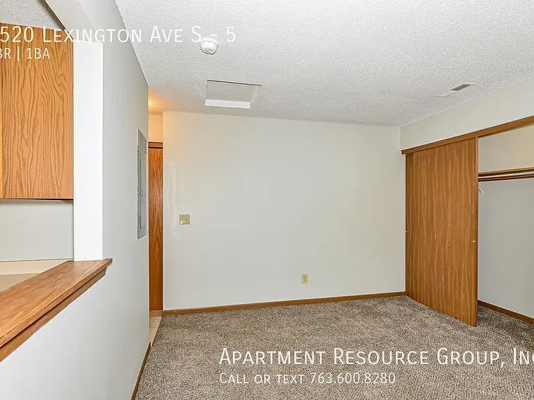 3520 Lexington Ave #5 — Photo 10