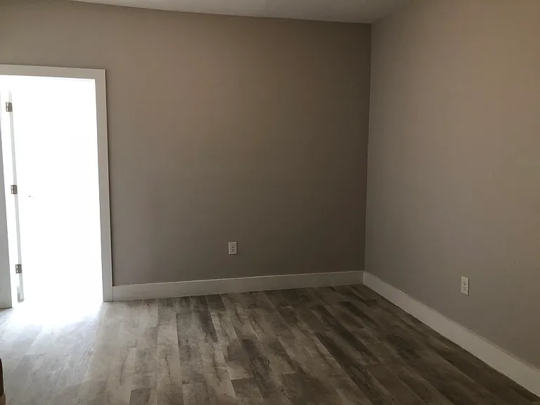1 Britton St #35E — Photo 3