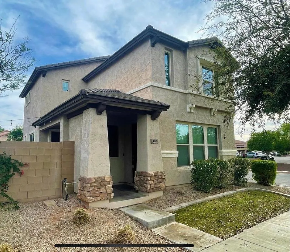 3279 E Jasper Dr — Photo 2