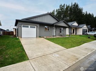 1015 Peach Rd, Winlock, WA 98596