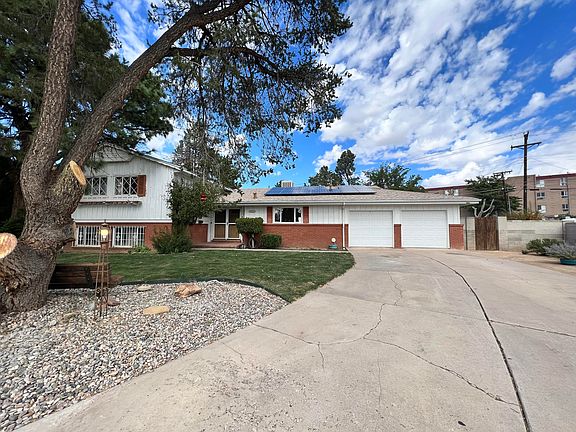 3rd image of 6317 Ponderosa Ct NE