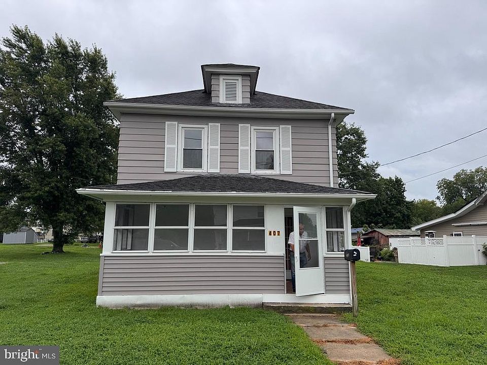 1st image of 407 Walnut St