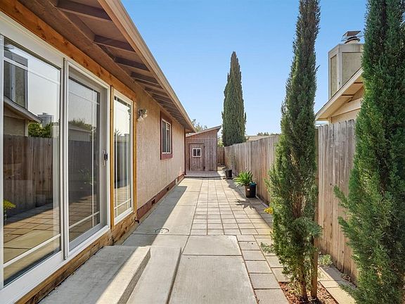 5th image of 4812 Fernwood Ct