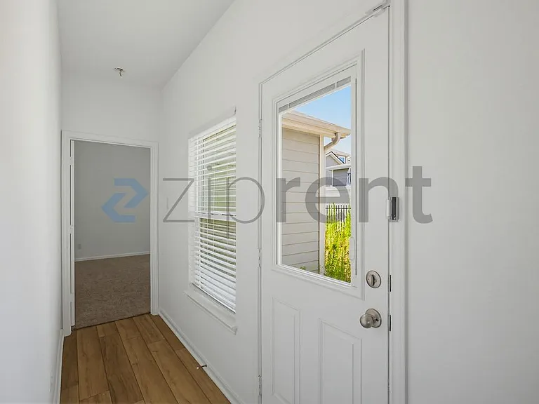 10843 Emerick St — Photo 13